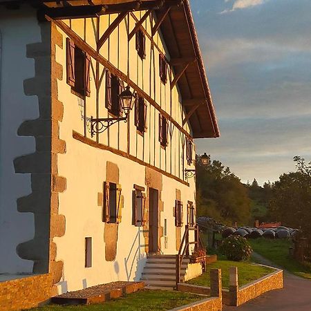 Saskarate Villa Asteasu Buitenkant foto