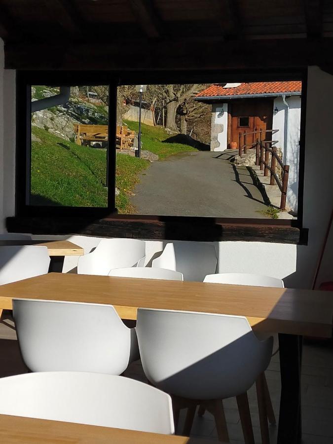 Saskarate Villa Asteasu Buitenkant foto