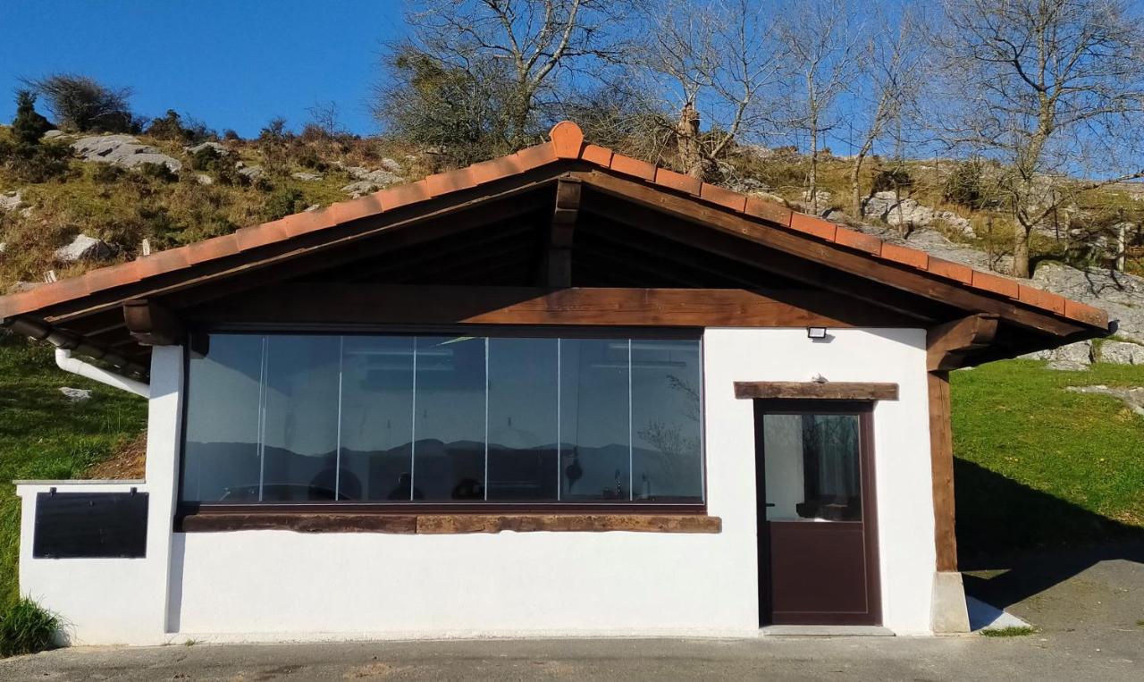 Saskarate Villa Asteasu Buitenkant foto