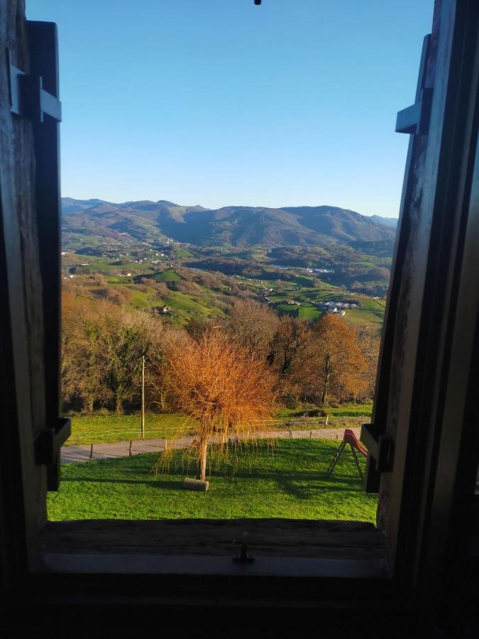 Saskarate Villa Asteasu Buitenkant foto